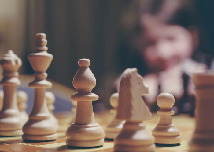 Беречь пешки